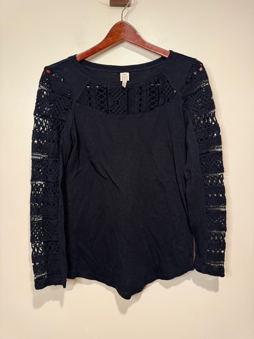 XCVI Black Long Sleeve Crochet sleeves Top boho peasant women’s medium
